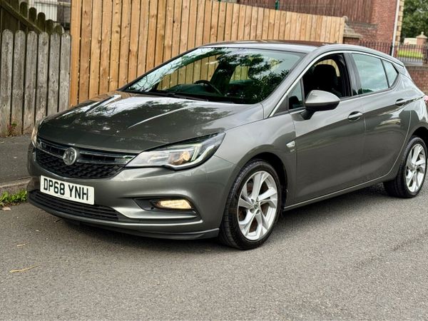 Vauxhall Astra Hatchback, Petrol, 2019, Grey