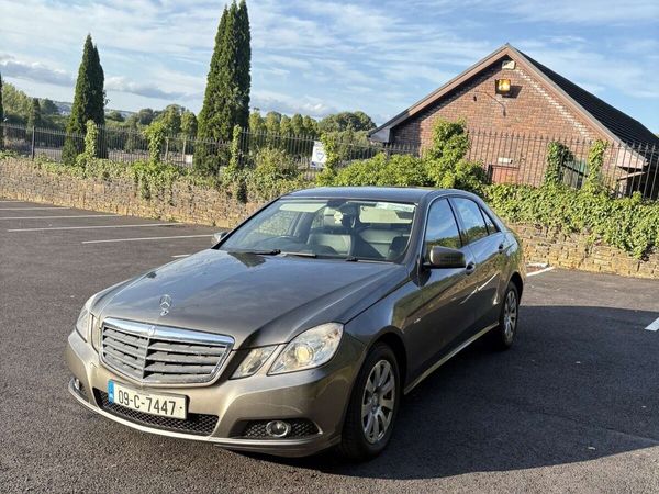 Mercedes-Benz E-Class Saloon, Diesel, 2009, Grey