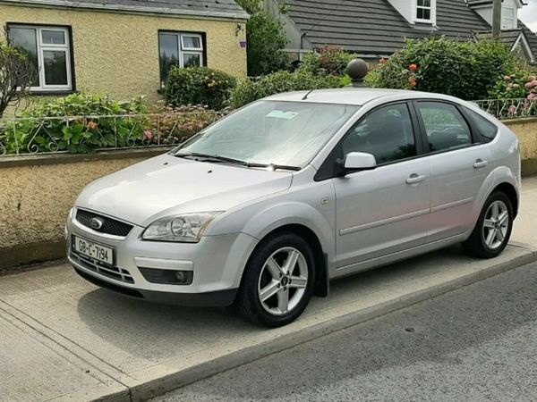 Ford Focus Hatchback, Petrol, 2008, Silver