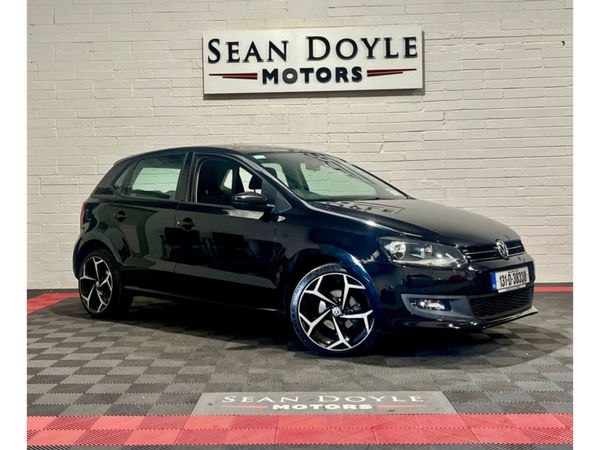 Volkswagen Polo Hatchback, Petrol, 2013, Black