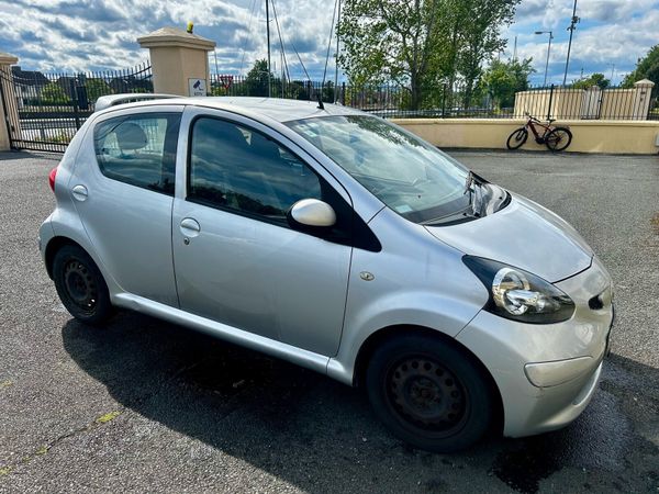 Toyota Aygo Hatchback, Petrol, 2006, Silver