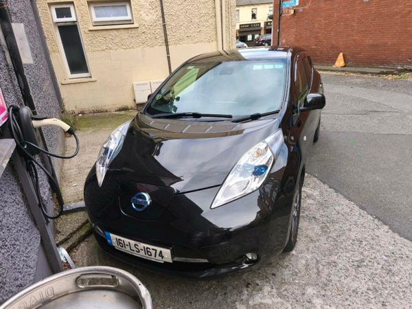 Nissan Leaf Hatchback, Electric, 2016, Black