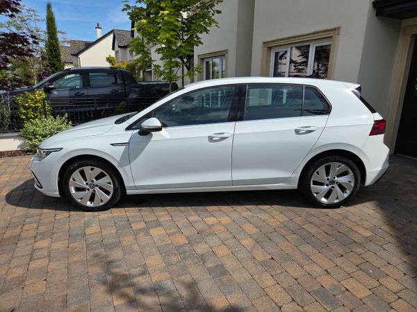 Volkswagen Golf Estate, Petrol, 2020, White