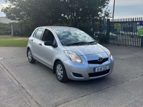 Toyota Yaris Hatchback, Diesel, 2010, Silver