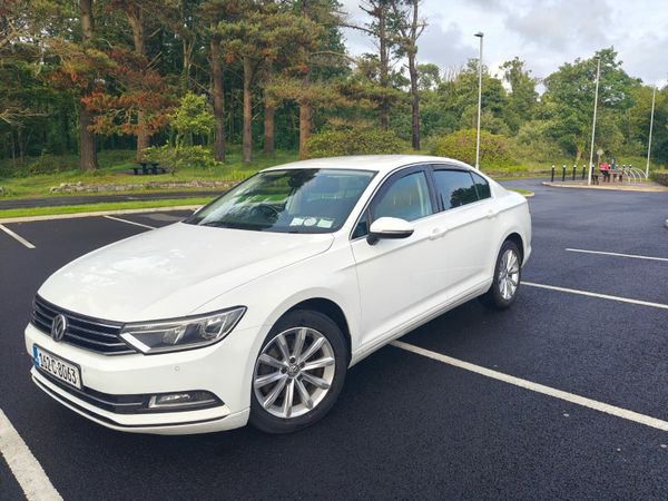 Volkswagen Passat Saloon, Diesel, 2016, White