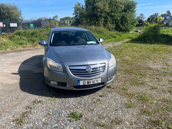 Vauxhall Insignia Hatchback, Diesel, 2012, Silver
