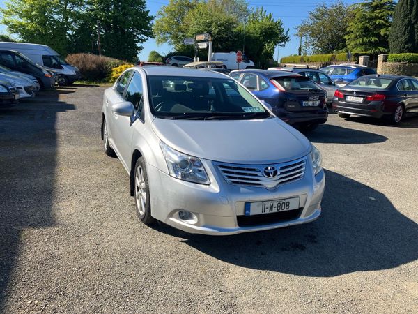 Toyota Avensis Saloon, Diesel, 2011, Silver