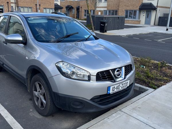 Nissan Qashqai Hatchback, Diesel, 2010, Silver