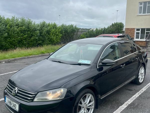 Volkswagen Passat Saloon, Diesel, 2011, Black