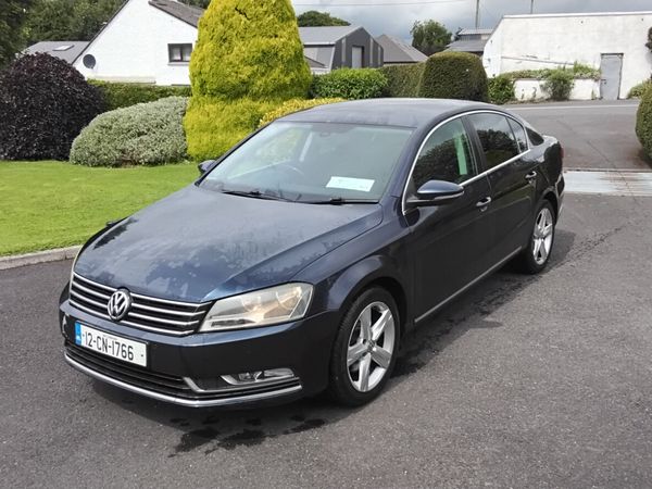 Volkswagen Passat Saloon, Diesel, 2012, Blue