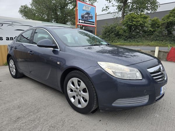 Opel Insignia Hatchback, Diesel, 2011, Blue