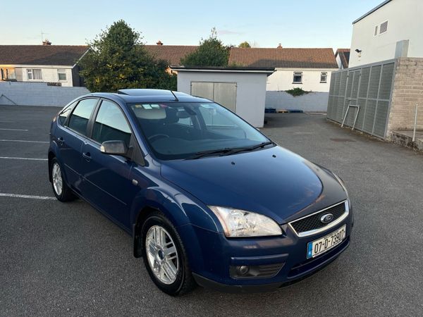 Ford Focus Hatchback, Petrol, 2007, Blue