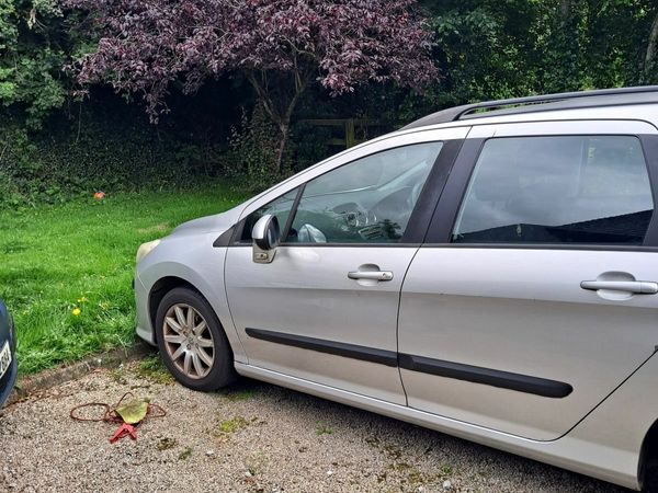 Peugeot 308 Estate, Diesel, 2008, Silver