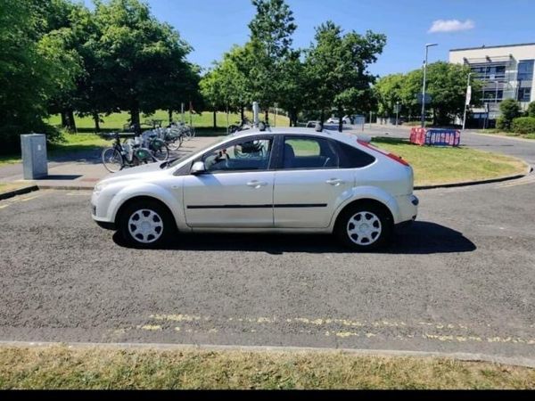 Ford Focus Hatchback, Petrol, 2007, Silver