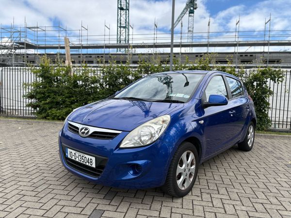 Hyundai i20 Hatchback, Petrol, 2010, Blue