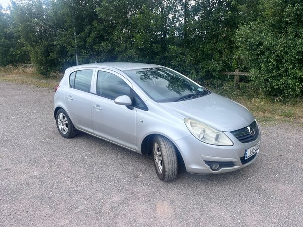 Opel Corsa Hatchback, Petrol, 2011, Silver
