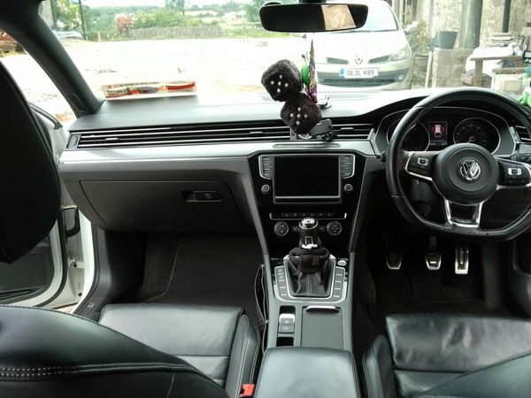 Volkswagen Passat Estate, Diesel, 2015, White