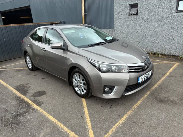 Toyota Corolla Saloon, Diesel, 2015, Bronze
