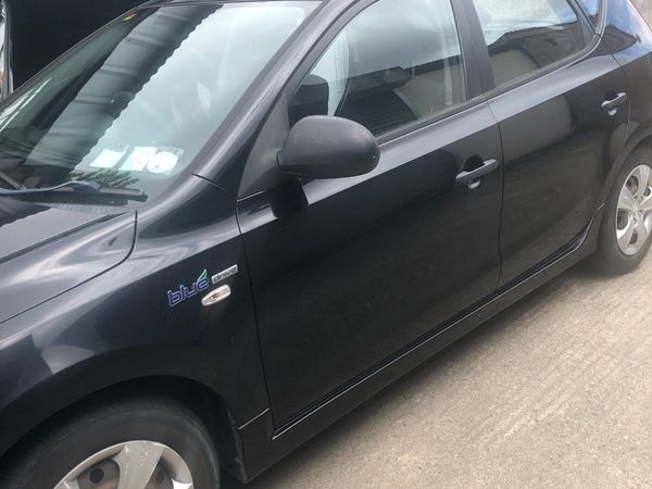 Hyundai i30 Hatchback, Diesel, 2011, Black