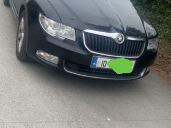 Skoda Superb Hatchback, Diesel, 2010, Black