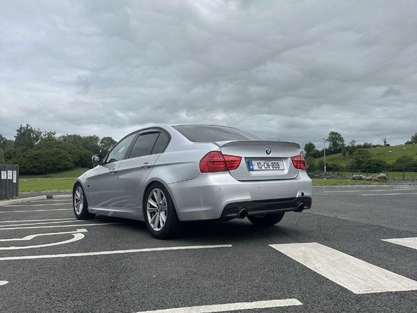 BMW 3-Series Saloon, Diesel, 2010, Silver