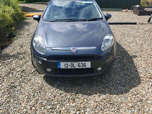 Fiat Punto Hatchback, Petrol, 2012, Blue