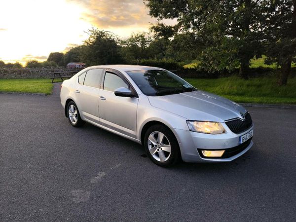 Skoda Octavia Hatchback, Diesel, 2016, Silver