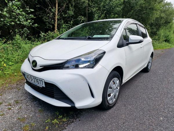 Toyota Vitz Hatchback, Petrol, 2014, White