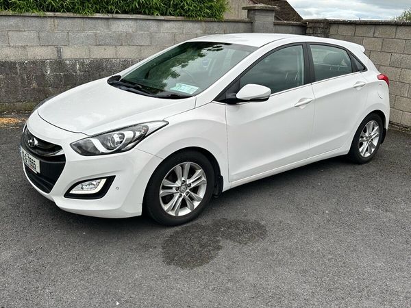 Hyundai i30 Hatchback, Diesel, 2012, White