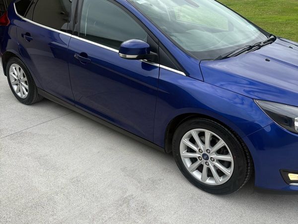 Ford Focus Hatchback, Diesel, 2016, Blue