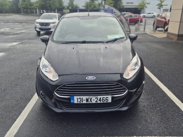 Ford Fiesta Hatchback, Diesel, 2013, Black