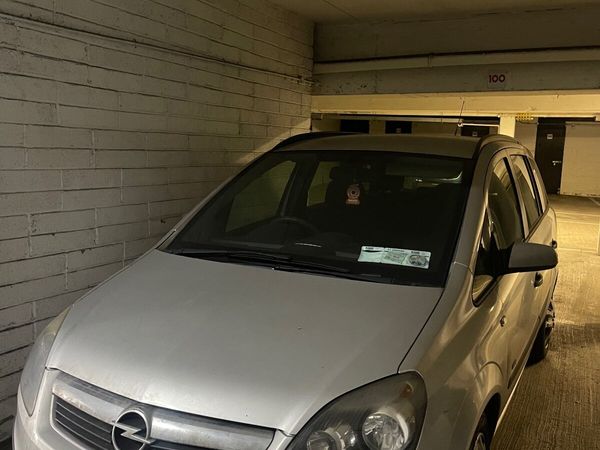 Opel Zafira MPV, Petrol, 2008, Silver