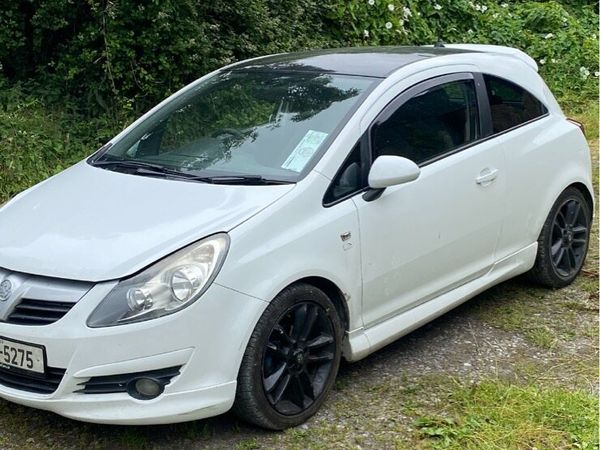 Vauxhall Corsa Hatchback, Diesel, 2011, White