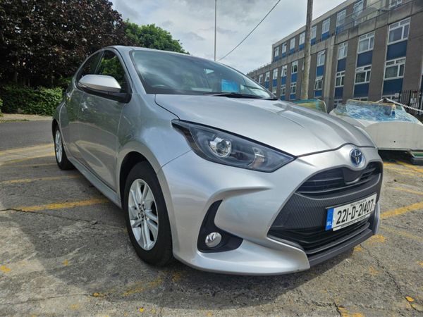 Toyota Yaris Hatchback, Petrol Hybrid, 2022, Grey