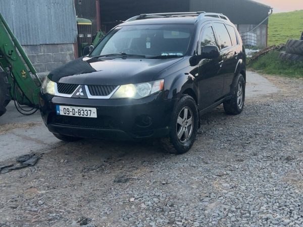 Mitsubishi Outlander SUV, Diesel, 2009, Black