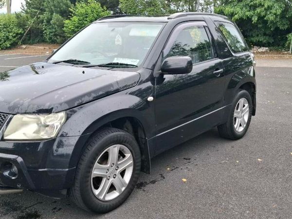Suzuki Grand Vitara SUV, Petrol, 2008, Black