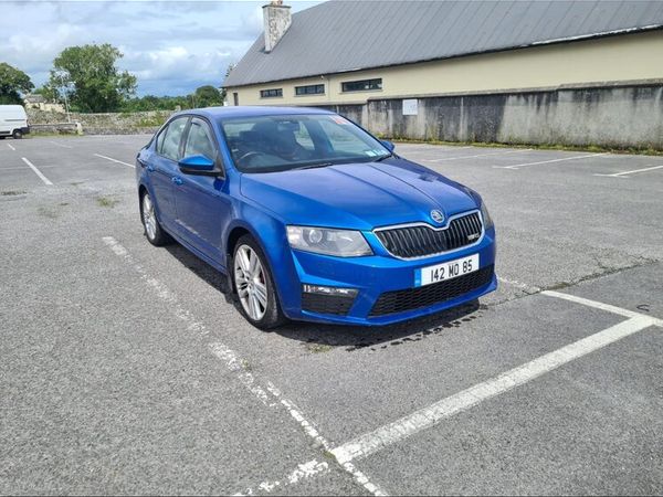 Skoda Octavia Saloon, Diesel, 2014, Blue