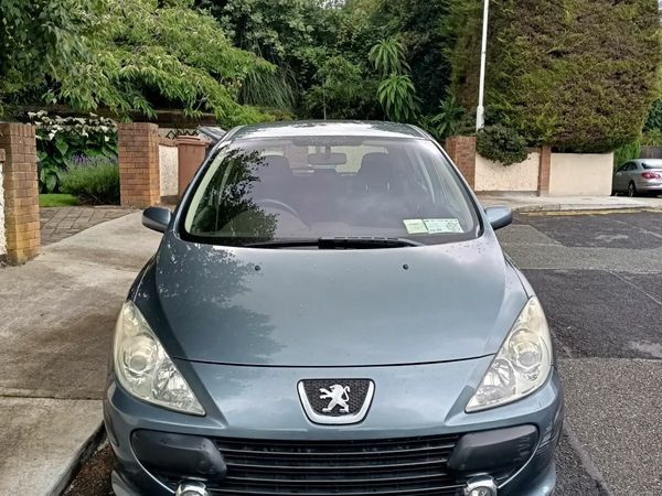 Peugeot 307 Hatchback, Petrol, 2007, Grey