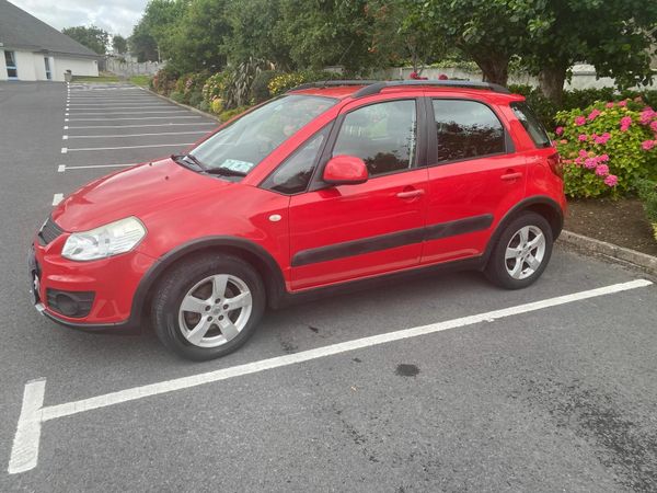 Suzuki SX4 SUV, Petrol, 2013, Red