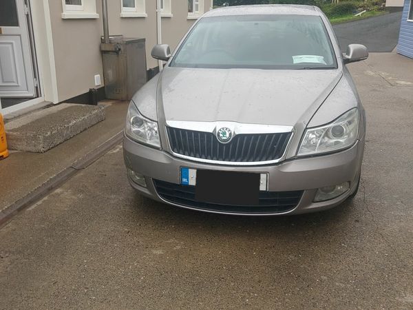 Skoda Octavia Saloon, Diesel, 2012, Beige