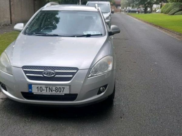 Kia Ceed Estate, Diesel, 2010, Silver
