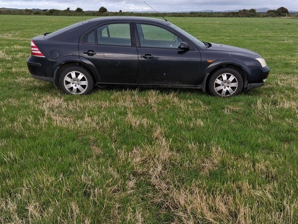 Ford Mondeo Hatchback, Petrol, 2006, Black