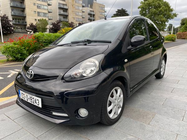 Toyota Aygo Hatchback, Petrol, 2013, Black