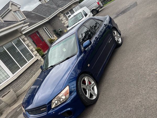 Toyota Altezza Saloon, Petrol, 2000, Blue