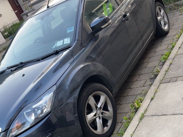 Ford Focus Hatchback, Petrol, 2008, Grey