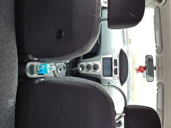 Toyota Vitz Hatchback, Petrol, 2009, White
