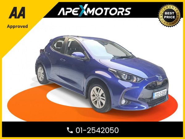 Toyota Yaris Hatchback, Petrol Hybrid, 2023, Blue