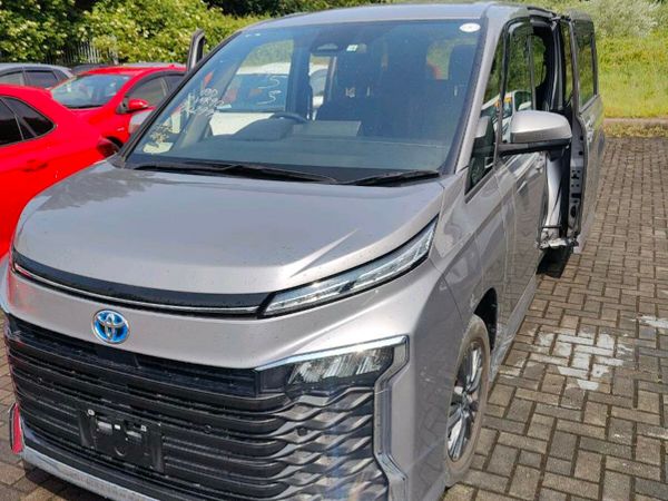 Toyota Voxy MPV, Petrol Hybrid, 2022, Silver