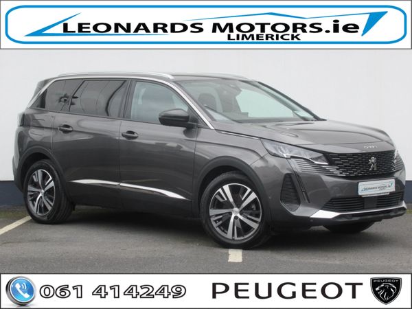 Peugeot 5008 MPV, Diesel, 2022, Grey
