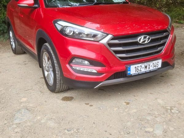 Hyundai Tucson SUV, Diesel, 2016, Red